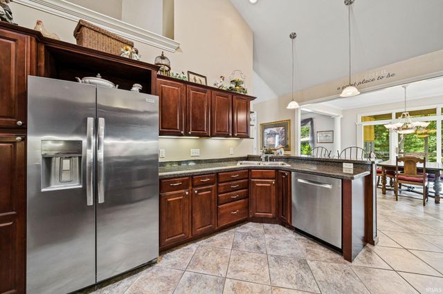 1602 N Lake George Drive, Mishawaka, IN 46545