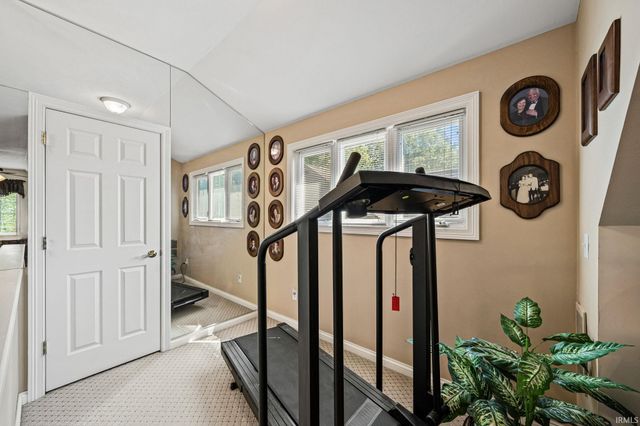 1602 N Lake George Drive, Mishawaka, IN 46545