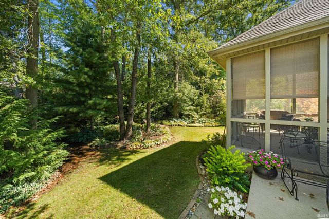 1602 N Lake George Drive, Mishawaka, IN 46545