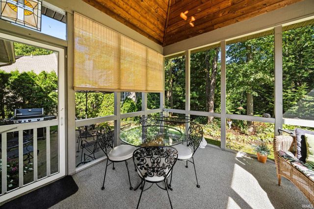1602 N Lake George Drive, Mishawaka, IN 46545