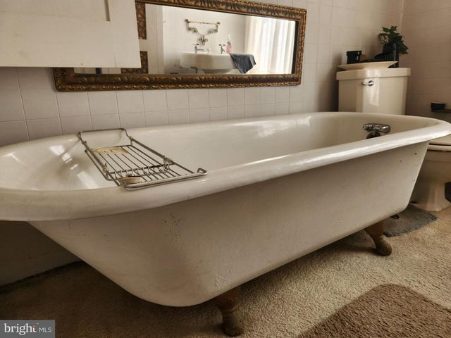 122 N BARBARA ST, Mount Joy, PA 17552