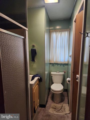 122 N BARBARA ST, Mount Joy, PA 17552