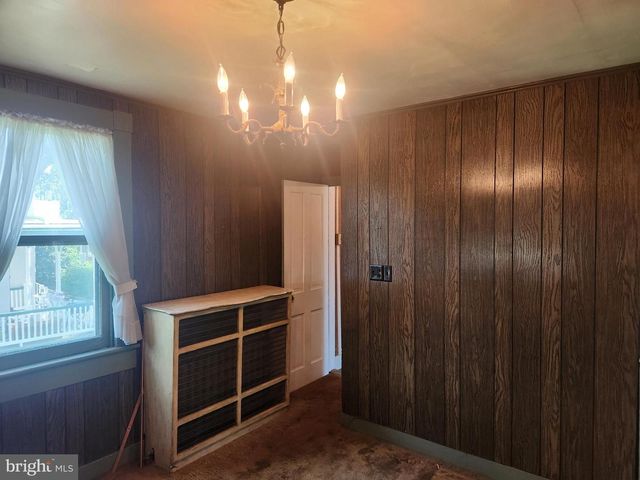 122 N BARBARA ST, Mount Joy, PA 17552