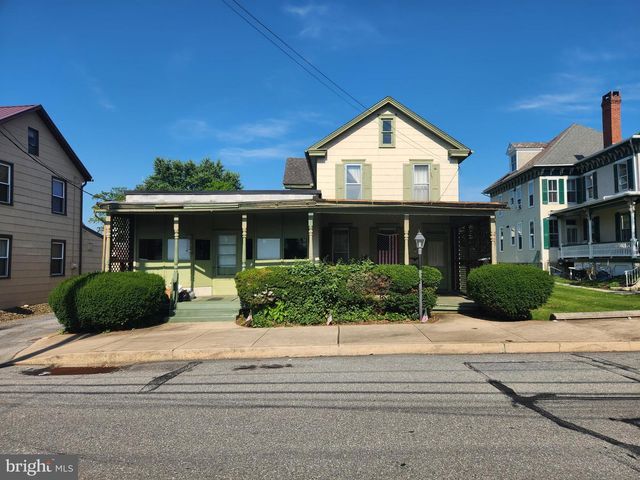 122 N BARBARA ST, Mount Joy, PA 17552