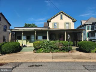 122 N BARBARA ST, Mount Joy, PA 17552