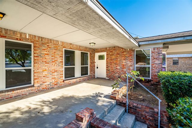 4304 Loop 820, Fort Worth, TX 76109