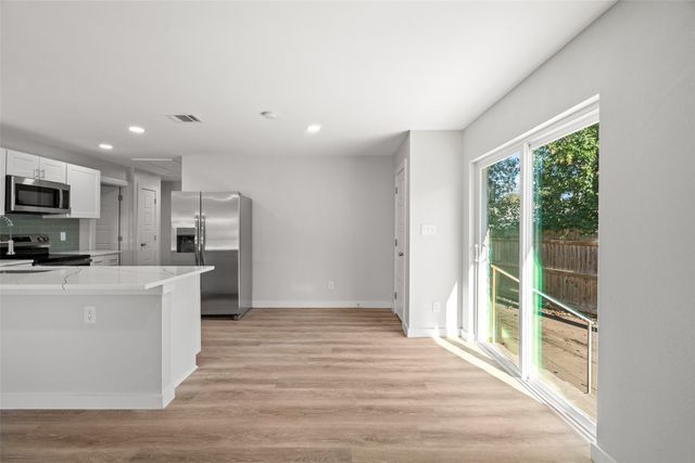 4304 Loop 820, Fort Worth, TX 76109