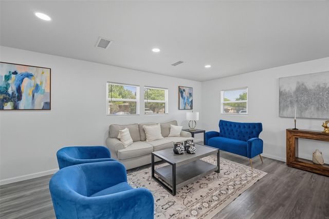 6524 Davidson Street, Richland Hills, TX 76118