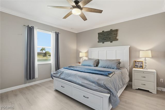 13056 Silver Thorn LOOP, North Fort Myers, FL 33903