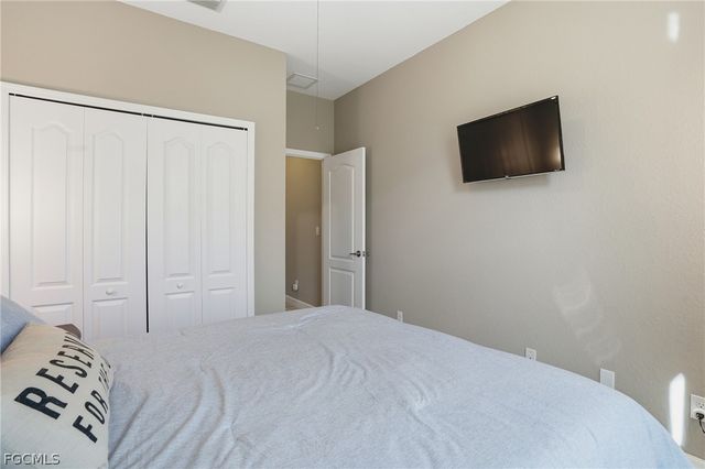 13056 Silver Thorn LOOP, North Fort Myers, FL 33903