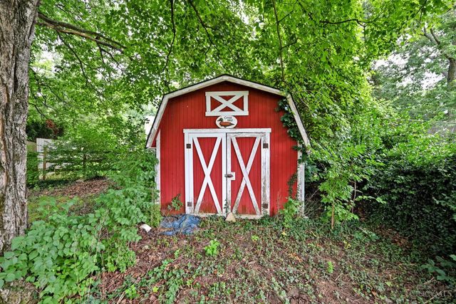 106 Wrenwood Lane, Terrace Park, OH 45174