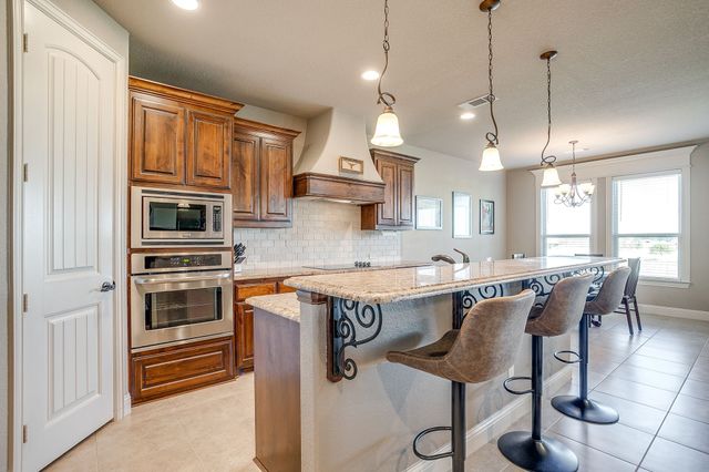 105 Legacy Downs Drive, Fort Worth, TX 76126