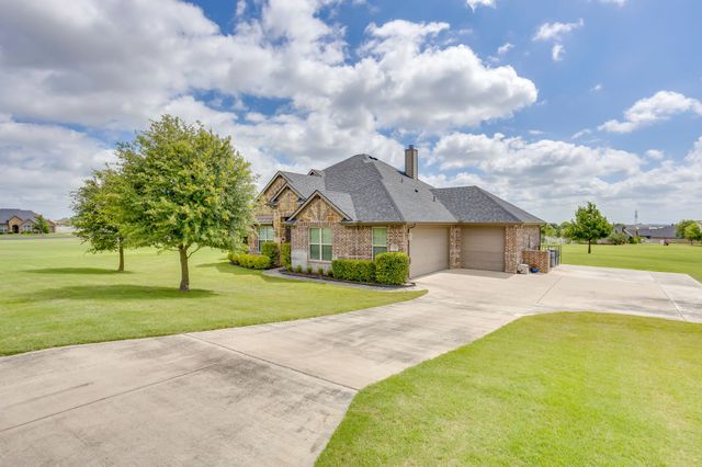 105 Legacy Downs Drive, Fort Worth, TX 76126