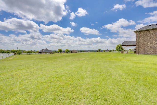 105 Legacy Downs Drive, Fort Worth, TX 76126