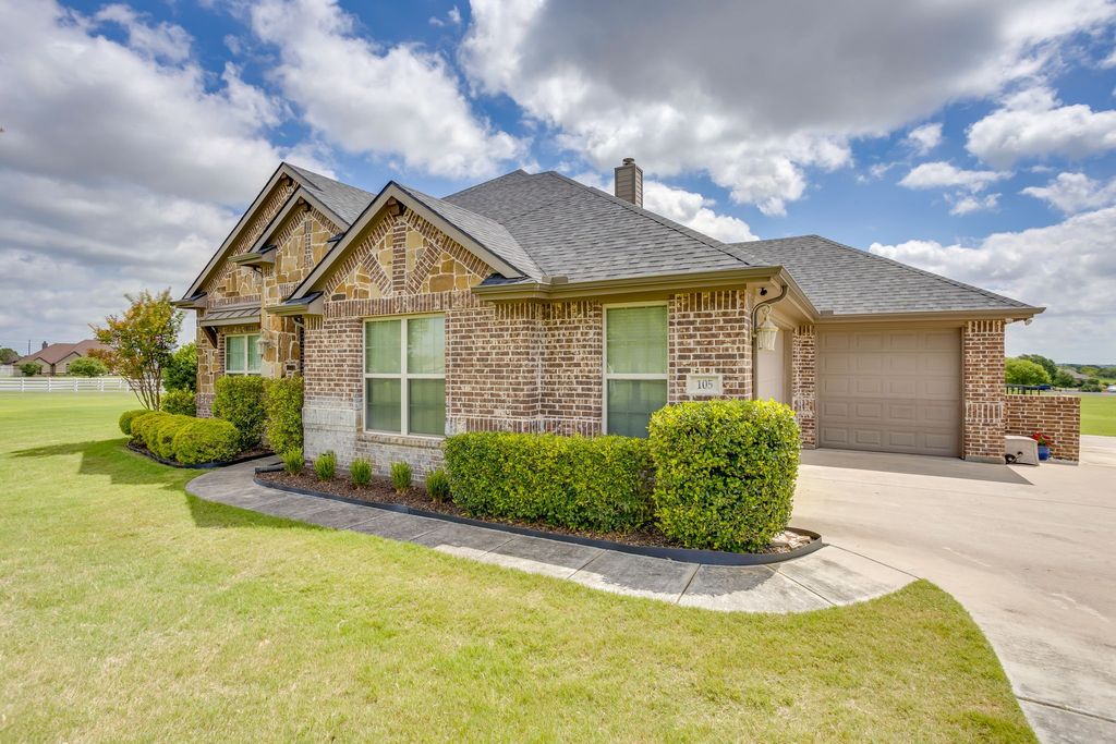 105 Legacy Downs Drive, Fort Worth, TX 76126