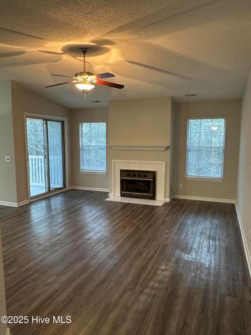 2818 Mulberry Lane D, Greenville, NC 27858