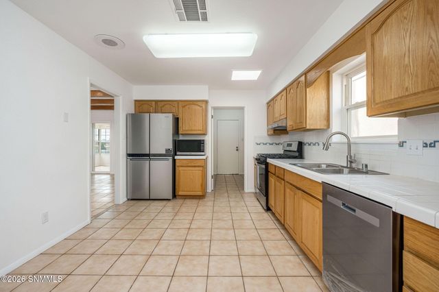 3217 Fairway Drive, Las Cruces, NM 88011
