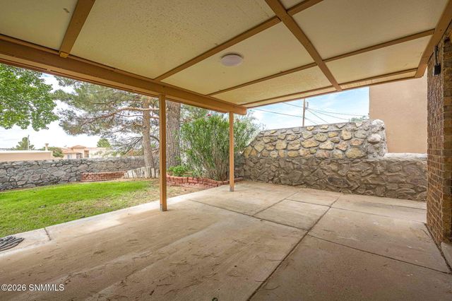 3217 Fairway Drive, Las Cruces, NM 88011