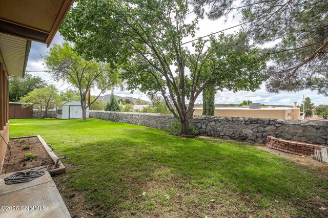 3217 Fairway Drive, Las Cruces, NM 88011