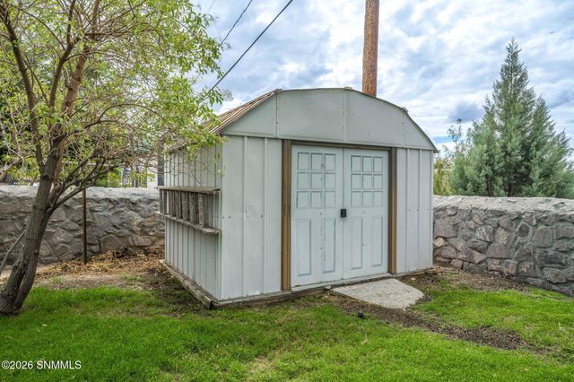 3217 Fairway Drive, Las Cruces, NM 88011