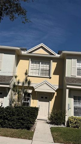 16727 Hemingway Dr, Weston, FL 33326