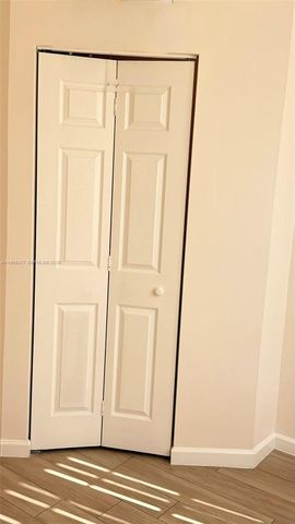 16727 Hemingway Dr, Weston, FL 33326