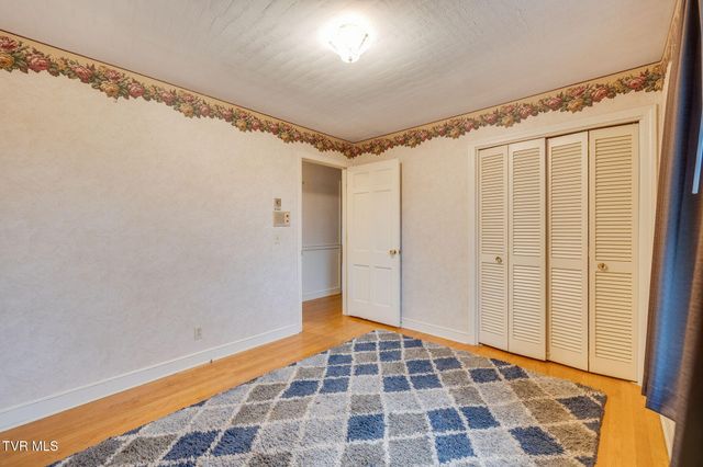 622 Lazy Lane, Kingsport, TN 37663