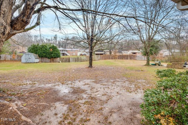 622 Lazy Lane, Kingsport, TN 37663