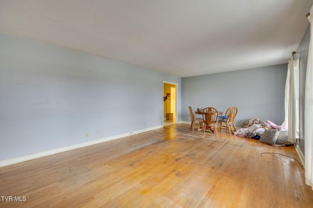 622 Lazy Lane, Kingsport, TN 37663