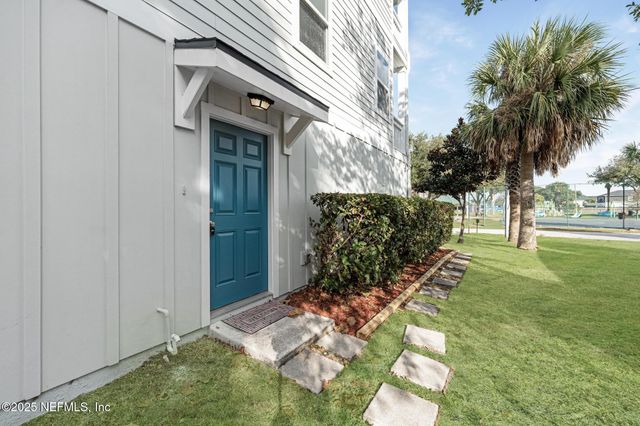 408 8TH Street S, Jacksonville Beach, FL 32250