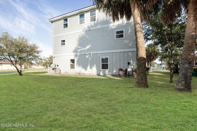 408 8TH Street S, Jacksonville Beach, FL 32250