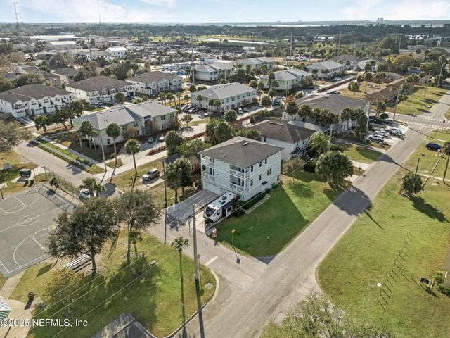 408 8TH Street S, Jacksonville Beach, FL 32250