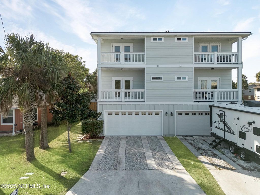 408 8TH Street S, Jacksonville Beach, FL 32250