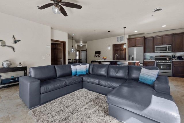 1074 W WILLIS WAY, Appleton, WI 54913