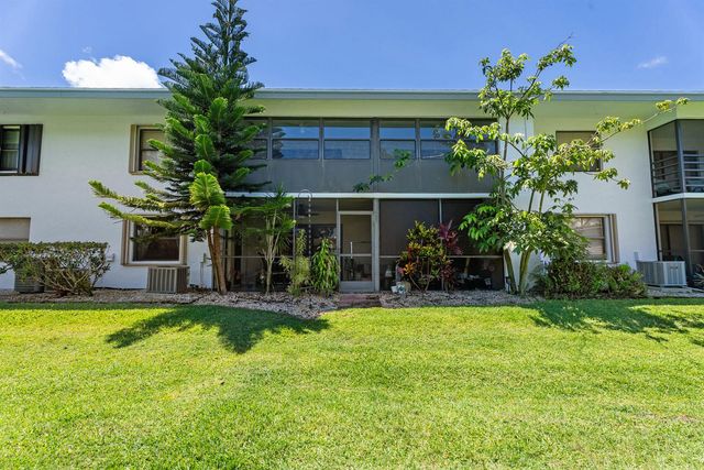 1201 SE Parkview Place G4, Stuart, FL 34994
