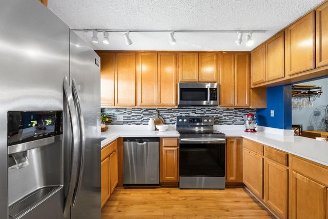 1201 SE Parkview Place G4, Stuart, FL 34994