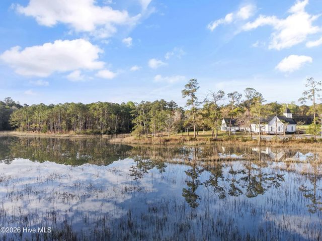 1325 Marsh Line Court SW, Shallotte, NC 28470