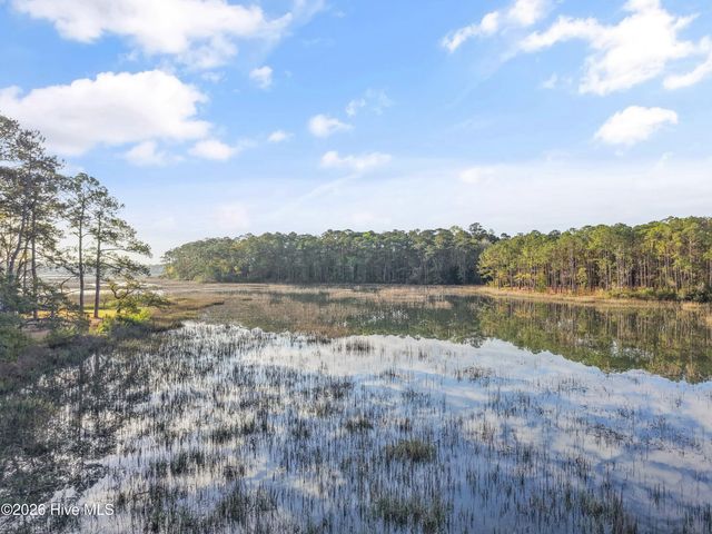 1325 Marsh Line Court SW, Shallotte, NC 28470