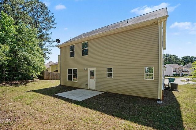 1128 Oak Hollow Lane, Hampton, GA 30228