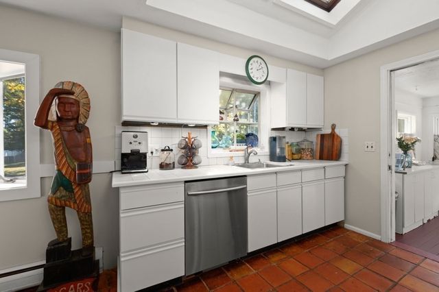 5 Barbara Ave, Wilmington, MA 01887