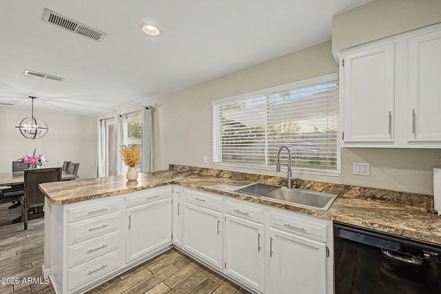 3348 E ANDERSON Drive, Phoenix, AZ 85032