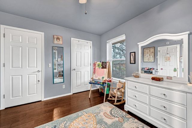 1328 Quail Run Circle, Bentonville, AR 72712