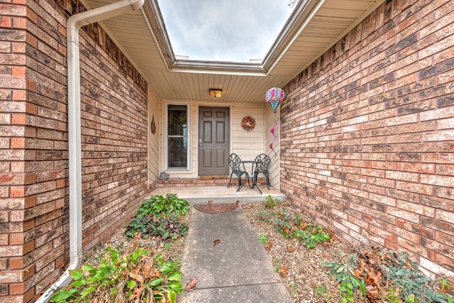 1328 Quail Run Circle, Bentonville, AR 72712