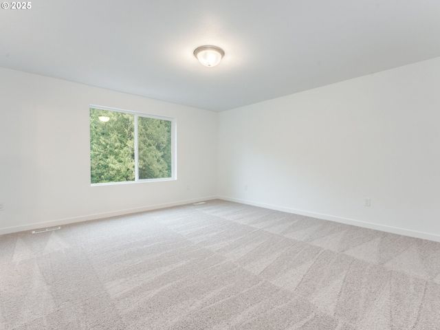 2063 Ne CURRIN CREEK Dr, Estacada, OR 97023