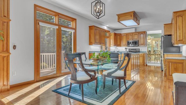 392 Ledgewood DRIVE, Fond Du Lac, WI 54937