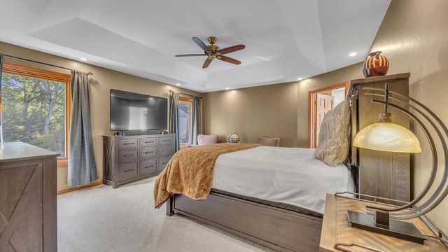 392 Ledgewood DRIVE, Fond Du Lac, WI 54937