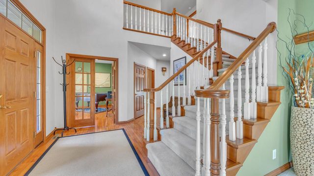 392 Ledgewood DRIVE, Fond Du Lac, WI 54937