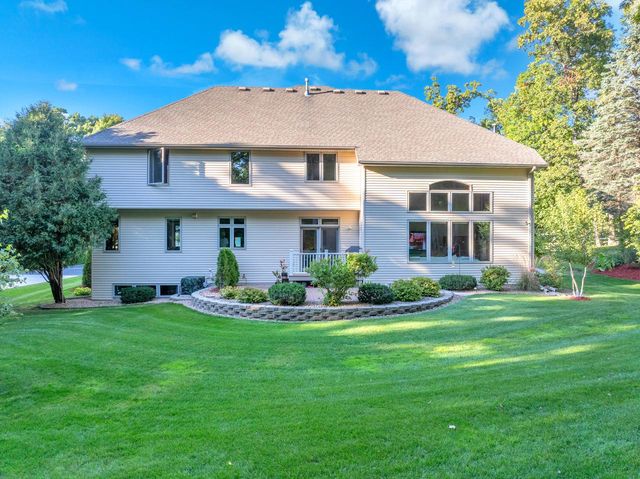 392 Ledgewood DRIVE, Fond Du Lac, WI 54937