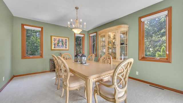 392 Ledgewood DRIVE, Fond Du Lac, WI 54937