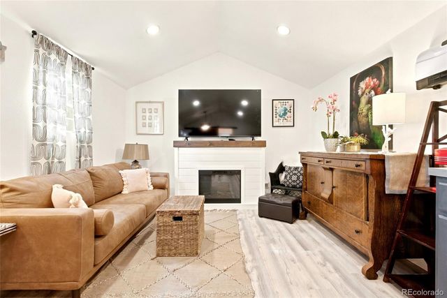 4480 W Lakeridge Road, Denver, CO 80219